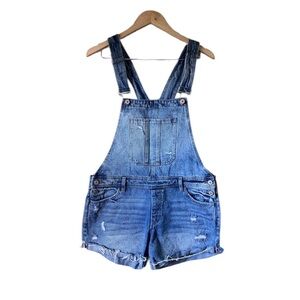 Kancan women’s medium wash Denim Shortalls Distessed Overall Shorts Large